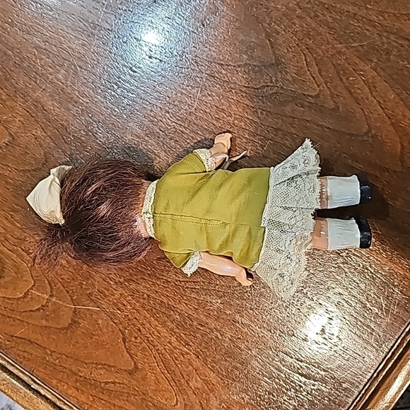 8 inch Reliable Composite  1940s doll side glancing eyes - Picture 3 of 4